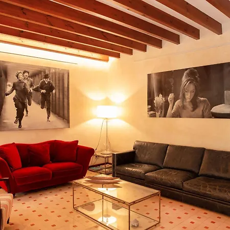 Y Des Puig Hotell